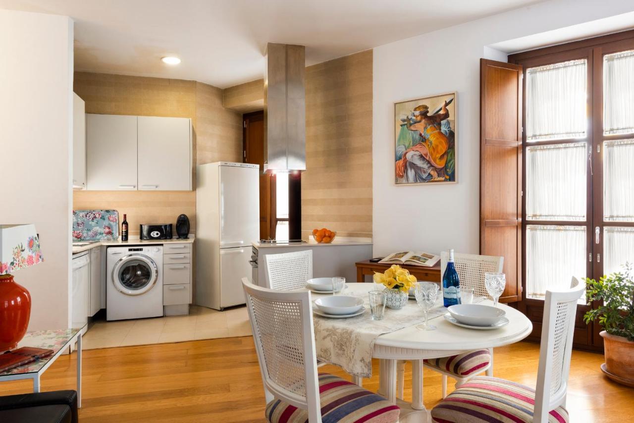 Cathedral Apartment, First Floor إشبيلية المظهر الخارجي الصورة