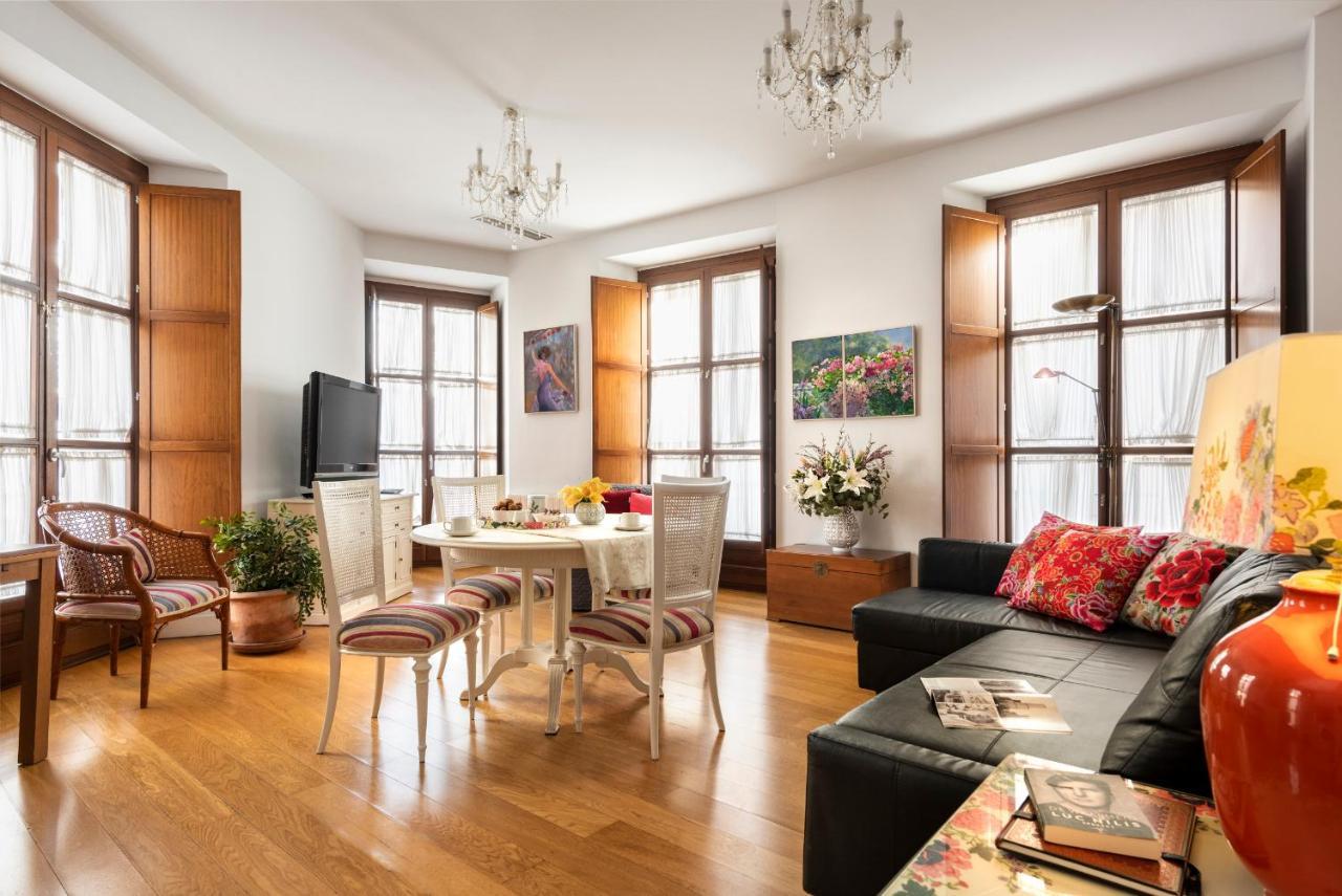 Cathedral Apartment, First Floor إشبيلية المظهر الخارجي الصورة