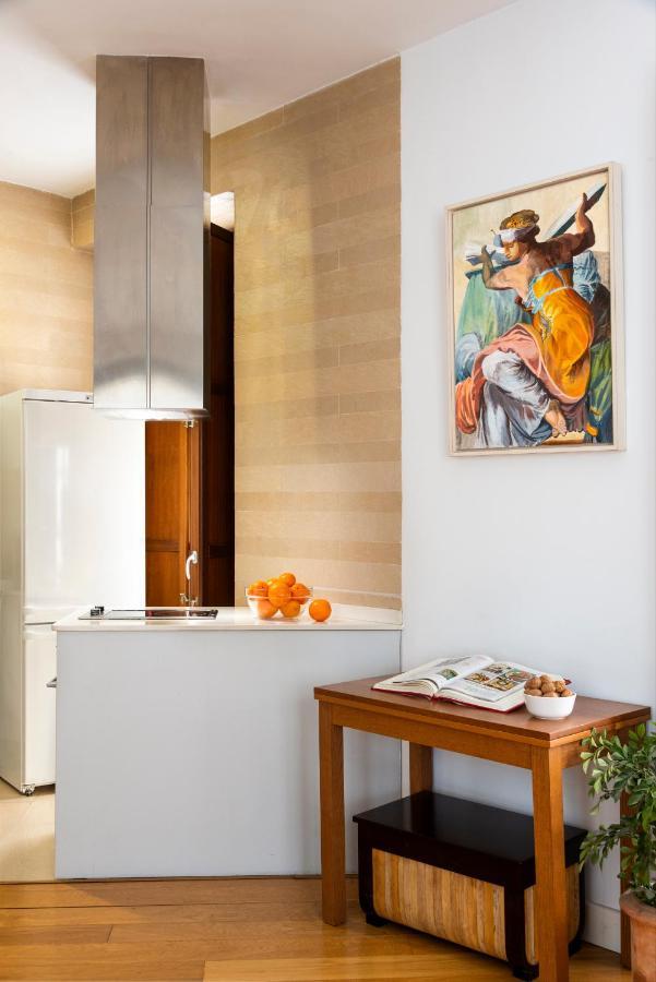 Cathedral Apartment, First Floor إشبيلية المظهر الخارجي الصورة